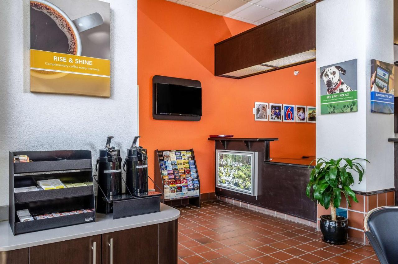 Motel 6 Oakdale, Ca المظهر الخارجي الصورة