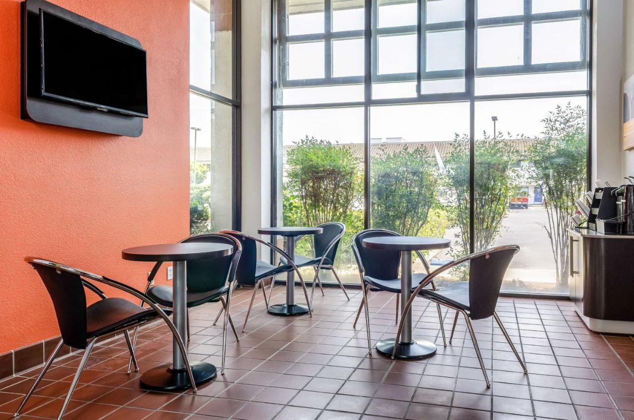 Motel 6 Oakdale, Ca المظهر الخارجي الصورة